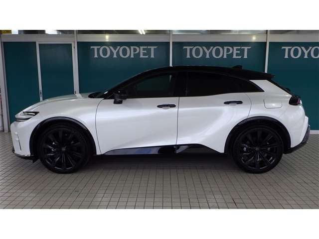 クラウンスポーツ2.5 Z E-Four 4WD