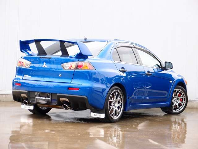 �S���ł��䐔�̏��Ȃ����C�g�j���O�u���[�O���F�̃����T�[�v���~�A��������!�ߋ����𐮔��L�^���13���c���Ă���A�ߘa7�N6����HKS�ԍ������V�i��t���ρB�ߘa4�N5��SST�X�g���[�i�[�����ς݂ł�