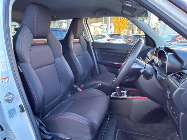 �^�]�Ȃ܂��ɂ͏\���ȃX�y�[�X������A�啿�ȕ��ł��������^�]���Ă�����������ł��B