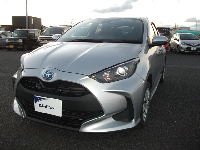 ヤリス1.5 ハイブリッド X E-Four 4WD