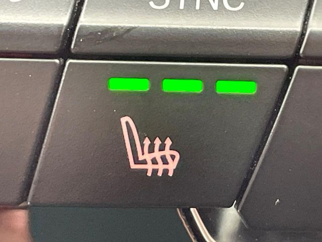 ���t�����g�V�[�g�q�[�e�B���O:�^�]�ȁE����ȋ��ɎO�i�K�Œ��߂��\�ȃV�[�g�q�[�^�[�𑕔����Ă���܂��B�G�߂��킸���K�ɂ��g�p���������܂��B