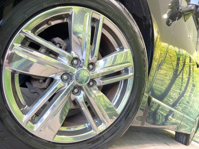 �y����18�C���`�A���~�z�C�[���z�O�ςɃ}�b�`���������A���~�z�C�[���𑕒����Ă���܂��B�e��ЊO�A���~�z�C�[����A�X�^�b�h���X�^�C�����戵�����Ă���܂��B���񂲑��k����������