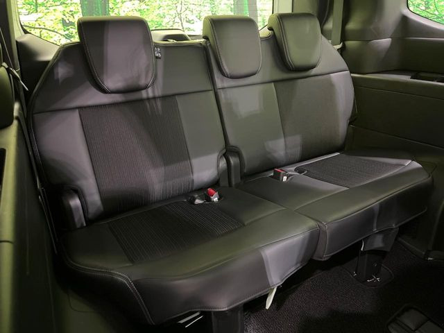 3��ڃV�[�g�͂�������ԗǍD����l�ł��������ƍ����Ē����܂��̂ŁA��l���ł̂��o���������N���N�ł��􂲉Ƒ��ŁA�C�̒m�ꂽ���ԂŁA�h���C�u�ɍs���̂��y���݂ł��ˁ�