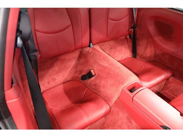 �^�[�{�Ȃ�ł̗͂͋����t�H�������u���b�N�O�����ۗ������A�����͏㎿�ŉ��K�ȋ�ԂɎd�オ�����X�|�[�c���f���ł��B