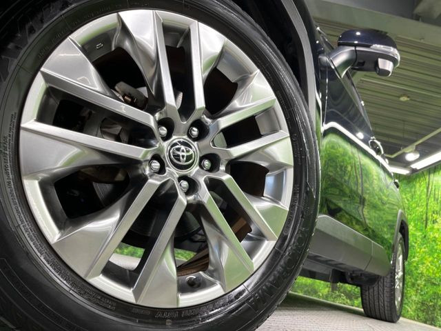 �y����19�C���`�A���~�z�C�[���z�O�ςɃ}�b�`���������A���~�z�C�[���𑕒����Ă���܂��B�e��ЊO�A���~�z�C�[����A�X�^�b�h���X�^�C�����戵�����Ă���܂��B���񂲑��k����������