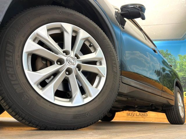 �y����17�C���`�A���~�z�C�[���z�O�ςɃ}�b�`���������A���~�z�C�[���𑕒����Ă���܂��B�e��ЊO�A���~�z�C�[����A�X�^�b�h���X�^�C�����戵�����Ă���܂��B���񂲑��k����������