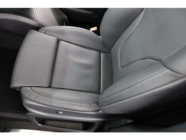 �P�Ȃ�ړ���i�ɂƂǂ܂炸�A���L�������̃��C�t�X�^�C����r�W�l�X�V�[���ɂ����āA�i�i�ƐM������Â��ɁA�������m ���Ɉ����グ�Ă���鑶�݂Ƃ�������ł������܂��B