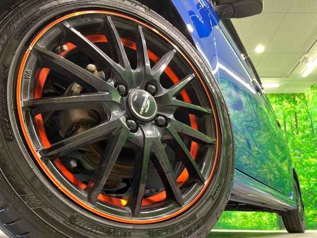 �y15�C���`�A���~�z�C�[���z�O�ςɃ}�b�`�����A���~�z�C�[���𑕒����Ă���܂��B�e��A���~�z�C�[����A�X�^�b�h���X�^�C�����戵�����Ă���܂��B���񂲑��k����������