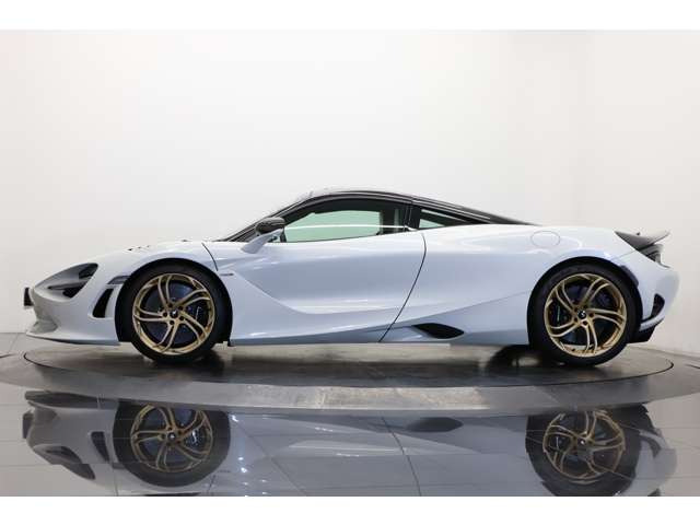 �Ő�[�̋�͋Z�p����g���A�_�E���t�H�[�X�ƃh���b�O�̃o�����X���œK���B�t�����g�X�v���b�^�[�A�A�N�e�B�u���A�X�|�C���[�A�f�B�t���[�U�[�ȂǑ��ʂȃG�A���p�[�c���A���肵���n�C�p�t�H�[�}���X���x���܂��B