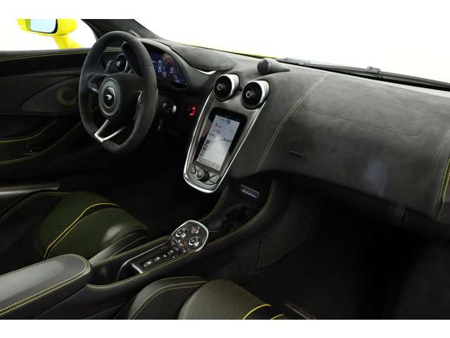 �E�\�t�g�N���[�Y�h�A�E�o�b�N�J�����EETC�ԍڊ�E�t�����g�v���e�N�V�����t�B�����{�H(�o���p�[�A�{���l�b�g�A�t�F���_�[�A�T�C�h�~���[)