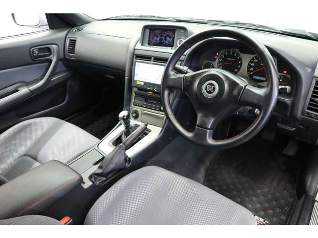 ���ł͍����݂̂Ȃ炸�C�O�ł��l�C�̂��郂�f���̂ɒᑖ�s��ǌ̂͂ǂ�ǂ񏭂Ȃ��Ȃ��Ă��錻��ł��̂ŁA���s������19,000km�̓��͔̂��Ɋ󏭉��l�̍���1��ł������܂��B