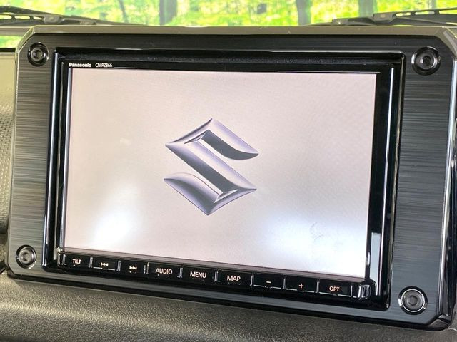 �y����8�^�i�r�z�l�C�̏����i�r�𑕔����Ă���܂��B�i�r�̎g���₷���͂������A�I�[�f�B�I�@�\���[��!�L�����v�◷�s�͂������A�ʋ΂┃�����ȂǕ��i�̃h���C�u���y�����Ȃ�͂���