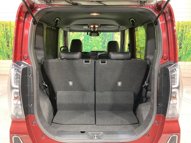 ���i�̂���������ʋ΁A���}���ɏ\���ȉ׎��X�y�[�X���m�ۂ��Ă���܂��B�Z�J���h�V�[�g��|���ƁA�傫�ȉו��̐ύڂ��\�ł���