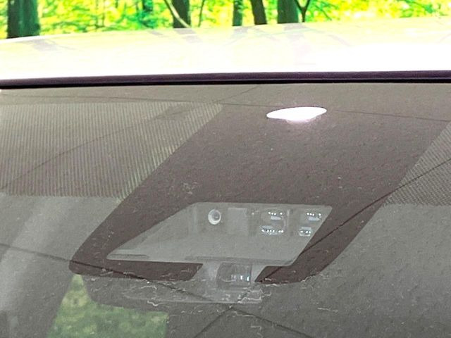 �y�g���^�Z�[�t�e�B�Z���X�z���s���ɑO���̎ԗ�����F�����A�Փ˂������Ȏ��͌x��ƃu���[�L�ŏՓˉ���Ɣ�Q�y�����A�V�X�g�B�����S�Ƀh���C�u�����y���݂��������܂��B