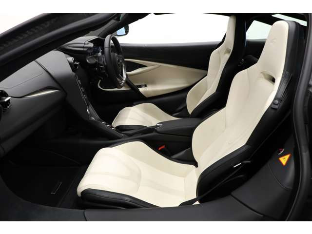 �h���C�o�[���l�ɓd�������A�������[�@�\�A�q�[�^�[�@�\��������Ă���A����҂����K�ȃh���C�u���y���߂܂��B