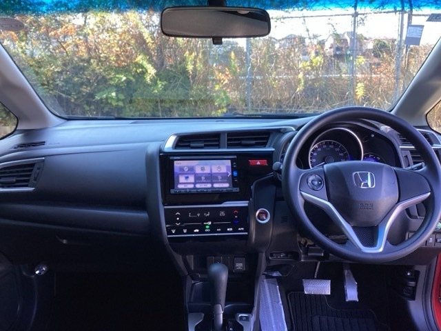 フィット1.3 13G Fパッケージ コンフォートエディション