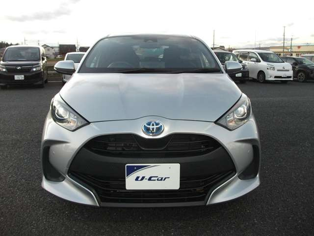ヤリス1.5 ハイブリッド X E-Four 4WD