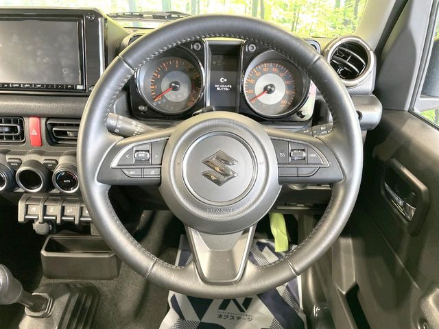 �y�����v�����X�e�A�����O�z�㎿�Ȋv���g�p���邱�ƂŁA��ɂ����������݂ƂĂ��^�]���₷���n���h���ł���