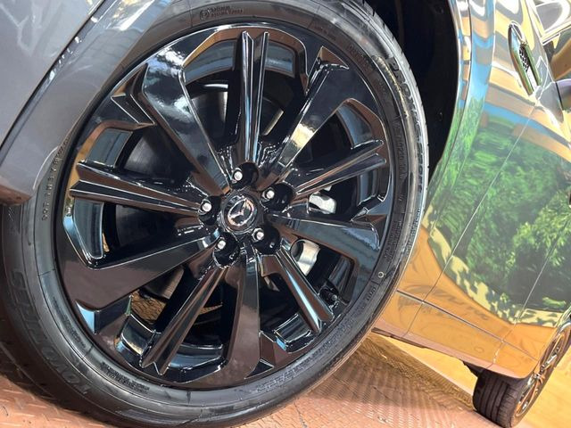 �y����20�C���`�A���~�z�C�[���z�O�ςɃ}�b�`���������A���~�z�C�[���𑕒����Ă���܂��B�e��ЊO�A���~�z�C�[����A�X�^�b�h���X�^�C�����戵�����Ă���܂��B���񂲑��k����������