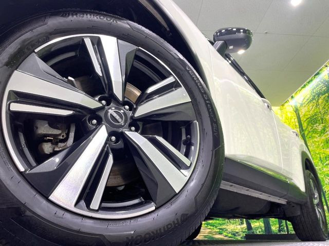 �y����19�C���`�A���~�z�C�[���z�O�ςɃ}�b�`���������A���~�z�C�[���𑕒����Ă���܂��B�e��ЊO�A���~�z�C�[����A�X�^�b�h���X�^�C�����戵�����Ă���܂��B���񂲑��k����������