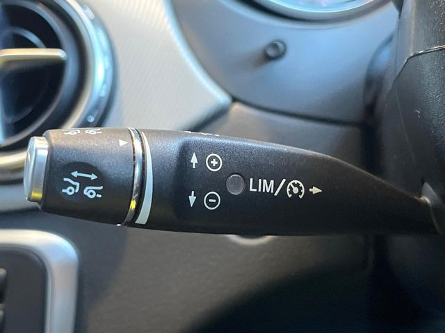 ���f�B�X�g���j�b�N�v���X:�s�s�A�x�O�A�������H�Ȃǂ̑��s���ɁA�X�e���I�}���`�p�[�p�X�J�����ƃ��[�_�[�Z���T�[�ɂ��A�O���Ԃ�F�����đ��x�ɉ������Ԋԋ������ێ����鎟����̃N���R��!