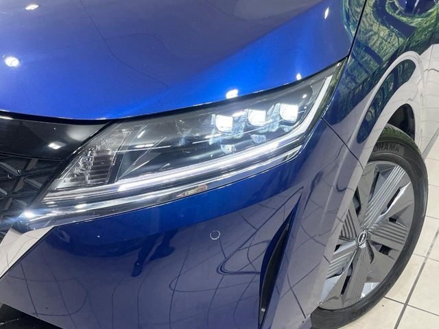 �yLED�w�b�h���C�g�z���V����ԑ��s�����ǍD�Ȏ��E���m�ۂ����S���ĉ^�]�ł��鍂�P�xLED�w�b�h���C�g�𑕔�!�_�����x�������A����d�͂��}�����Ă��܂��B