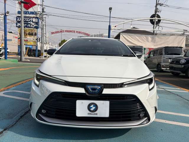 カローラツーリング1.8 ハイブリッド W×B