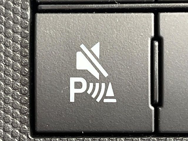 【コーナーセンサー】バンパーに付いたセンサーが障害物を検知!一定の距離に近づくとアラートで教えてくれます♪狭い駐車スペースや車庫入れ時も安心ですね☆