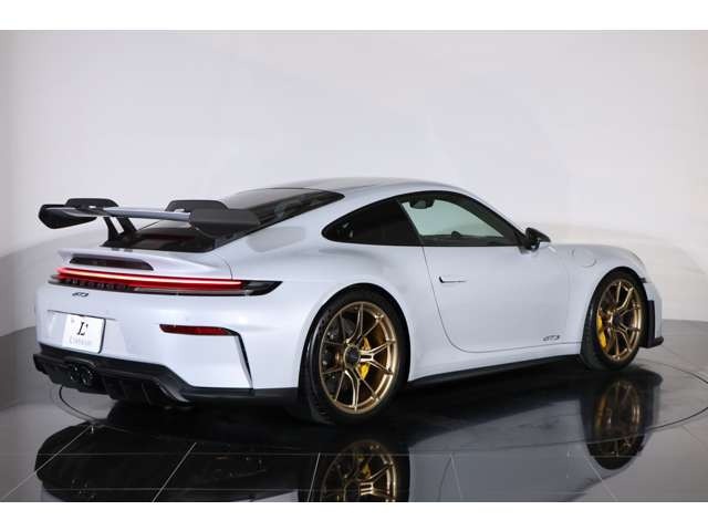 �y�ʉ��ƍ���������O�ꂵ�A���R�z�C�G���W���̃��X�|���X�𑶕��Ɋy���߂܂��B