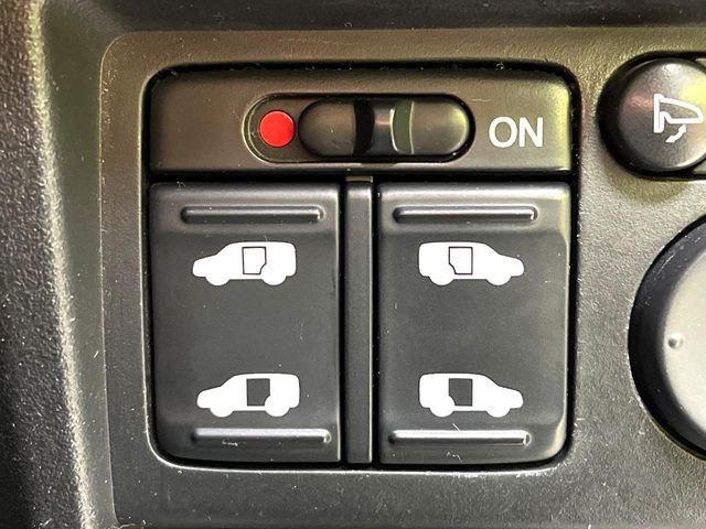 �y�����p���[�X���C�h�h�A�z�X�}�[�g�L�[��^�]�Ȃ̃X�C�b�`�Ō�ȗ����X���C�h�h�A�̊J���\���d��������͂����ăh�A���J����K�v�������A�����Ȃ��q�l�ł��ȒP�ɊJ���߂ł����K�ł���