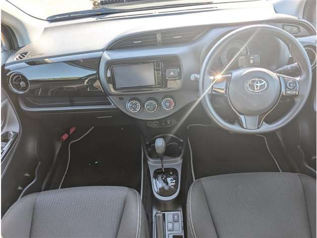 ヴィッツ1.3 F セーフティ エディションIII