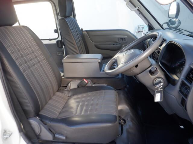 �t�����g�V�[�g����ԗǍD�ł���B�傫�ȉ�����Ȃ��A���S�ł��B����S�n�������ł���B