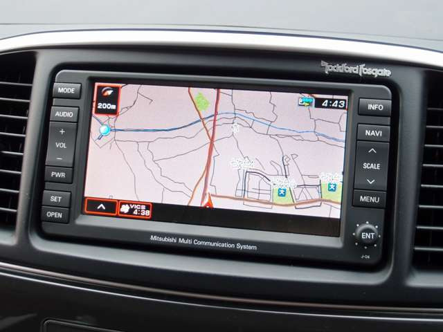 ����HDD�i�r�Q�[�V���������BCD������Ύ����^���\�ȃ~���[�W�b�N�T�[�o�[�@�\�t���B�O��h�����R�@�\�t���f�W�^�E�C���i�[�~���[���������Ă���܂��B�v���~�A�������̃��[�N�t�H�[�h�X�s�[�J�[�t