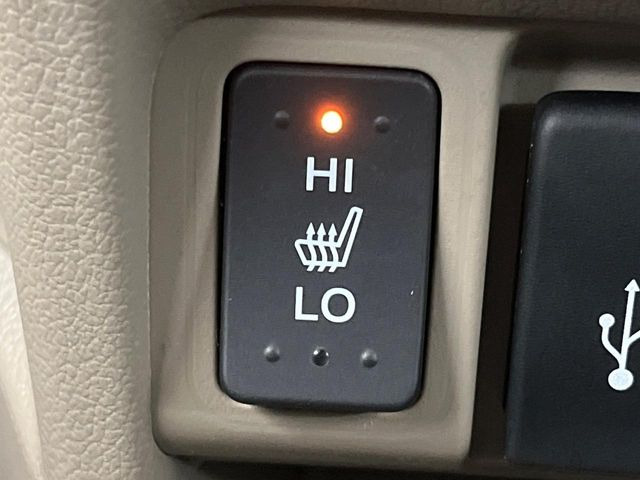 �y�V�[�g�q�[�^�[�z�������ɏd�󂷂�V�[�g�q�[�^�[!�G�A�R����葁�����܂��Ă����̂Ŋ�����̐l�����S�ł��ˁ�G�A�R���̉����͊������邩����A�Ƃ������ɂ����������߂ł��B