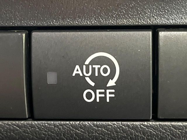 �y�A�C�h�����O�X�g�b�v�z�ԐM����a�؂Œ�Ԃ����ۂɃG���W�����~���A���ʂȔR���̏����}���܂��B�R��������ی�ɂȂ���@�\��G���W���̓u���[�L�𗣂��΍Ďn�����܂��B