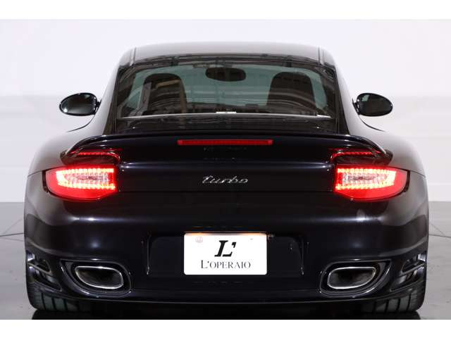 �u���b�N���^���b�N�̊O�ς���l�̕��͋C�����o���A�����͂����Ƃ�Ƃ����f�ފ��ŗ��������̂����Ԃ��L����܂��B