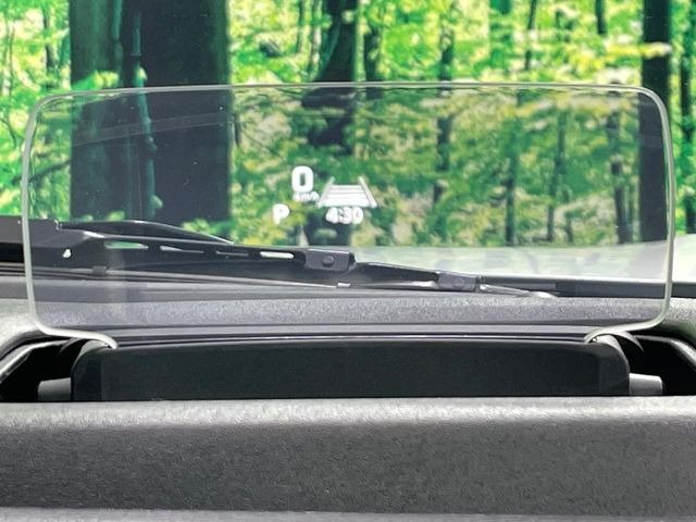 �y�w�b�h�A�b�v�f�B�X�v���C�z���݂̑��x�⑖�s�����f�W�^���\���ŉ^�]�ȑO���̃K���X�ɓ��e!�^�]���A�ڐ������炳���K�v�ȏ����m�F�ł���̂łƂ��Ă��֗��ň��S!