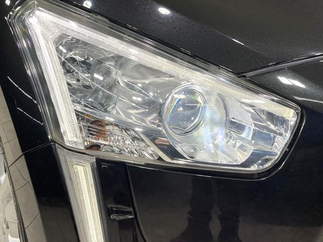 �yLED�w�b�h���C�g�z���V����ԑ��s�����ǍD�Ȏ��E���m�ۂ����S���ĉ^�]�ł��鍂�P�xLED�w�b�h���C�g�𑕔�!�_�����x�������A����d�͂��}�����Ă��܂��B