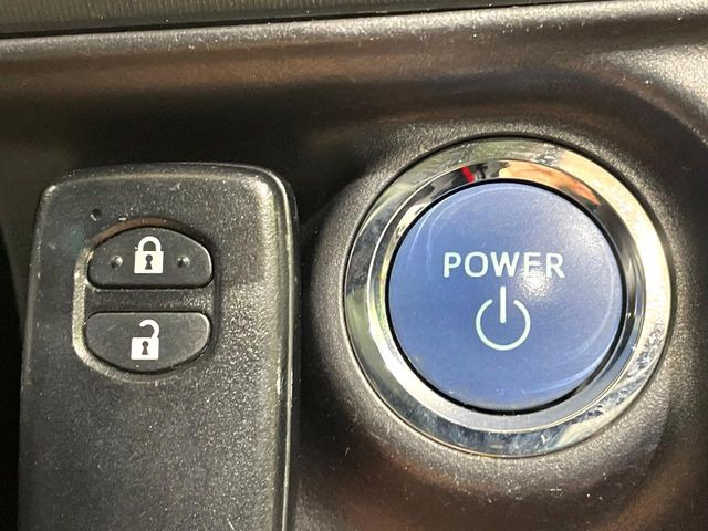 �y�X�}�[�g�L�[�z�J�o����|�P�b�g�ɓ��ꂽ�܂܂ł��h�A�̎{���E�������\�ȃX�}�[�g�L�[�𑕔��B�G���W���̃I���E�I�t�����J�M�����o���K�v����������Ƃ��Ă��֗��ł���