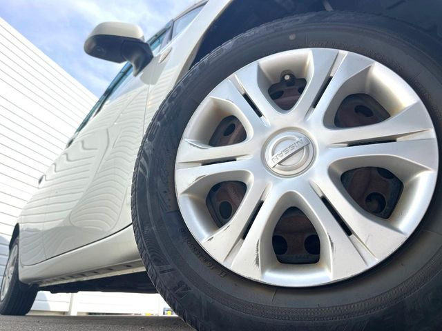 �y�����A���~�z�C�[���z�O�ςɃ}�b�`���������A���~�z�C�[���𑕒����Ă���܂��B�e��ЊO�A���~�z�C�[����A�X�^�b�h���X�^�C�����戵�����Ă���܂��B���񂲑��k����������