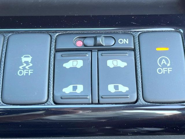 �y�����p���[�X���C�h�h�A�z�X�}�[�g�L�[��^�]�Ȃ̃X�C�b�`�Ō�ȗ����X���C�h�h�A�̊J���\���d��������͂����ăh�A���J����K�v�������A�����Ȃ��q�l�ł��ȒP�ɊJ���߂ł����K�ł���