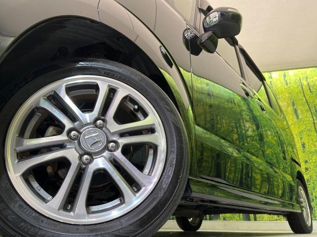 �y14�C���`�A���~�z�C�[���z�O�ςɃ}�b�`�����A���~�z�C�[���𑕒����Ă���܂��B�e��A���~�z�C�[����A�X�^�b�h���X�^�C�����戵�����Ă���܂��B���񂲑��k����������