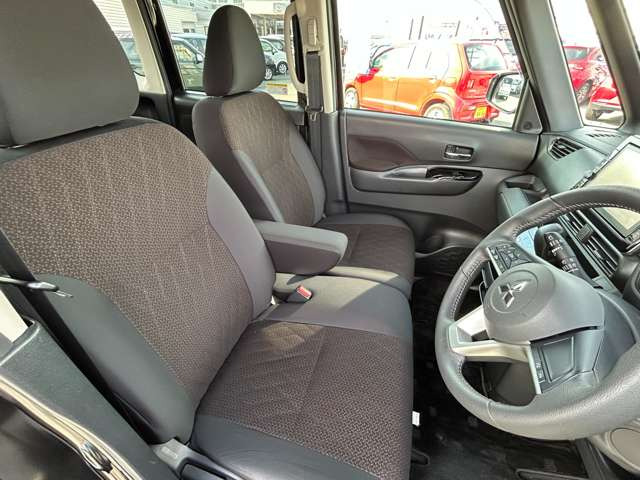 ���J�[�i�r�A�A���~�z�C�[���AHID���C�g���̃J�[�p�i��������舵���Ă��܂�������]������΂��Ђ����k����������