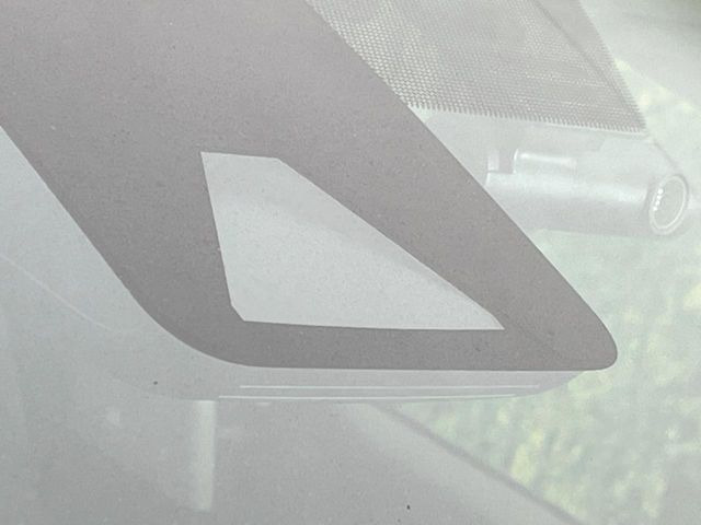 �y�g���^�Z�[�t�e�B�Z���X�z���s���ɑO���̎ԗ�����F�����A�Փ˂������Ȏ��͌x��ƃu���[�L�ŏՓˉ���Ɣ�Q�y�����A�V�X�g�B�����S�Ƀh���C�u�����y���݂��������܂��B