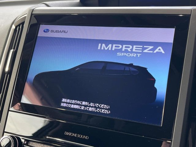 �y�����i�r�z�l�C�̏����i�r�𑕔����Ă���܂��B�i�r�̎g���₷���͂������A�I�[�f�B�I�@�\���[��!�L�����v�◷�s�͂������A�ʋ΂┃�����ȂǕ��i�̃h���C�u���y�����Ȃ�͂���