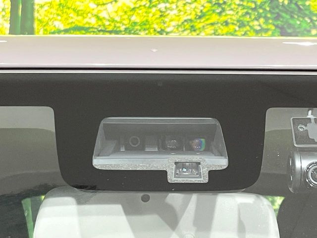 �y�X�Y�L �Z�[�t�e�B�T�|�[�g�z���s���ɑO���̎ԗ�����F�����A�Փ˂������Ȏ��͌x��ƃu���[�L�ŏՓˉ���Ɣ�Q�y�����A�V�X�g�B�����S�Ƀh���C�u�����y���݂��������܂��B