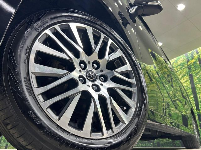 �y18�C���`�A���~�z�C�[���z�O�ςɃ}�b�`�����A���~�z�C�[���𑕒����Ă���܂��B�e��A���~�z�C�[����A�X�^�b�h���X�^�C�����戵�����Ă���܂��B���񂲑��k����������