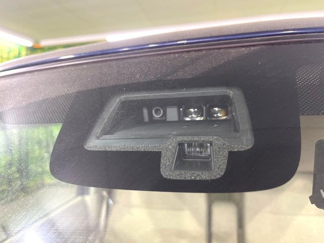 �y�X�Y�L �Z�[�t�e�B�T�|�[�g�z���s���ɑO���̎ԗ�����F�����A�Փ˂������Ȏ��͌x��ƃu���[�L�ŏՓˉ���Ɣ�Q�y�����A�V�X�g�B�����S�Ƀh���C�u�����y���݂��������܂��B