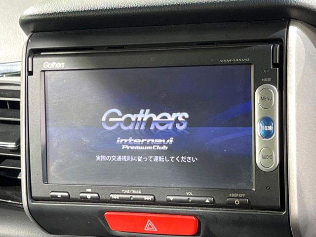 �y�����i�r�z�l�C�̏����i�r�𑕔����Ă���܂��B�i�r�̎g���₷���͂������A�I�[�f�B�I�@�\���[��!�L�����v�◷�s�͂������A�ʋ΂┃�����ȂǕ��i�̃h���C�u���y�����Ȃ�͂���