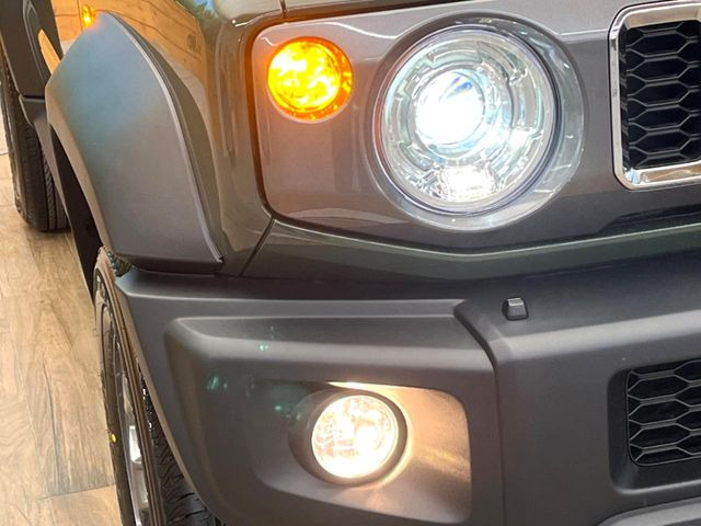 �yLED�w�b�h���C�g�z���V����ԑ��s�����ǍD�Ȏ��E���m�ۂ����S���ĉ^�]�ł��鍂�P�xLED�w�b�h���C�g�𑕔�!�_�����x�������A����d�͂��}�����Ă��܂��B